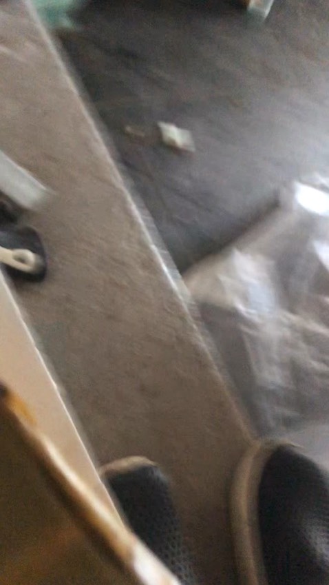 Đặt kính hàn điện tử shop giao cuộn băng keo