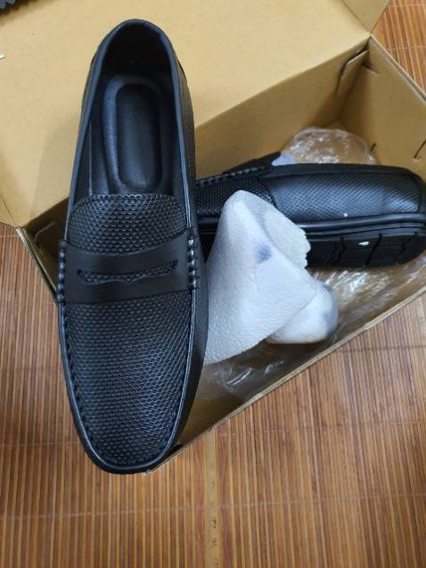 Dịch chờ giao hơi lâu, giày thì rất ok, mềm với lót trong êm giữ