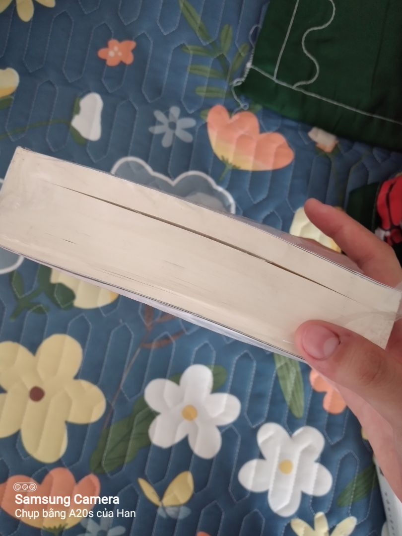 cũng ổn nhưng mà vẫn dơ, bụi bặm. Còn ko có giấy chống sốc nữa:)))))