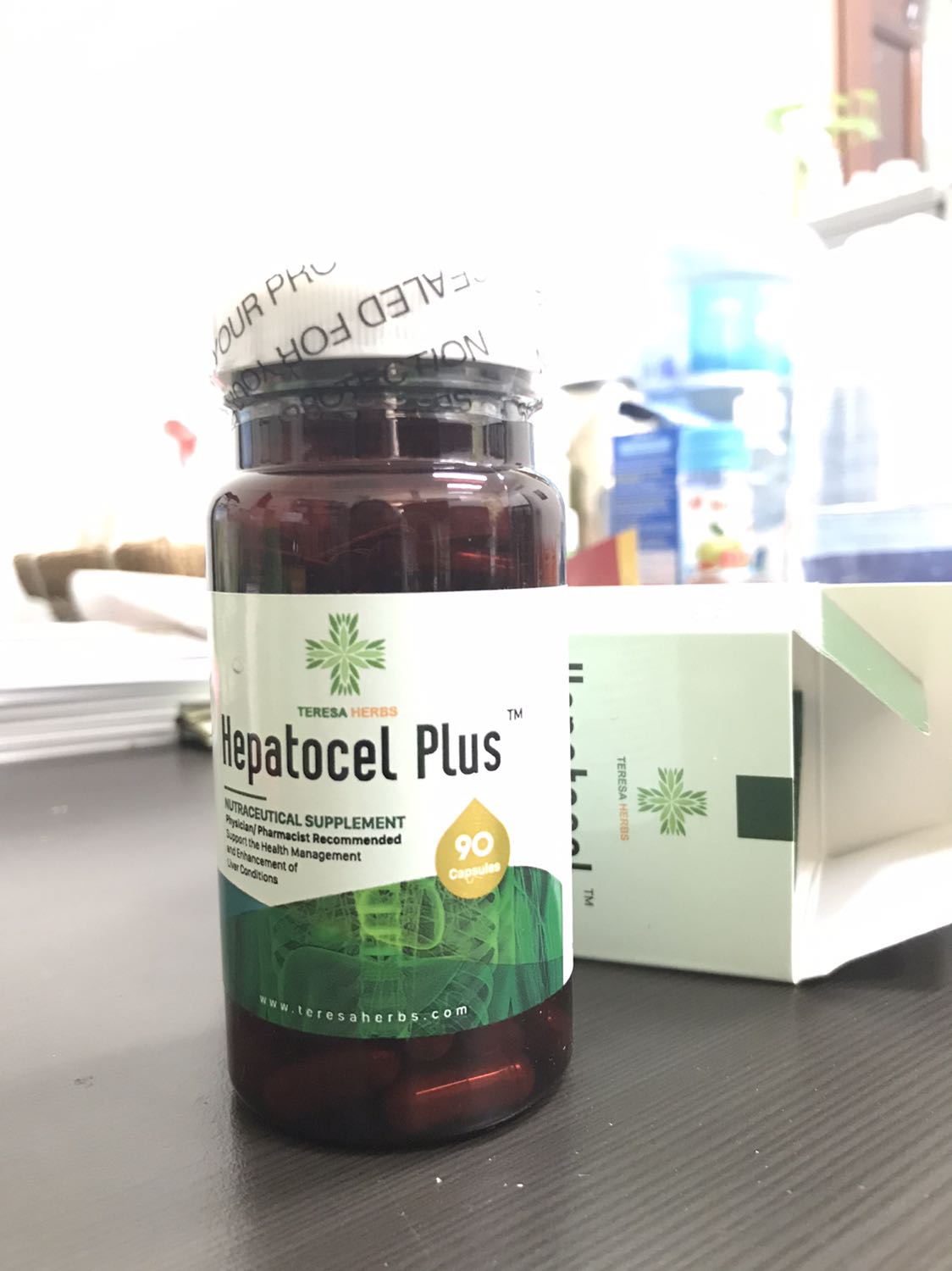 Bố mình dùng gần 1 tuần cảm thấy ăn ngon miệng hơn, ngủ cũng dễ. Sản phẩm hoàn toàn từ các loại cây thảo dược nên mình rất yên tâm, mình sẽ mua đều đặn cho ba dùng !!