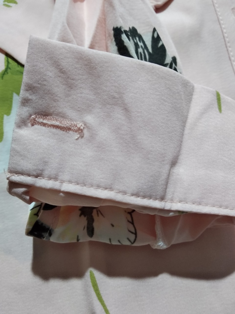 review tích cực vì nhận hàng đẹp - hài lòng. giao hàng nhanh và nhiệt tình ạ.