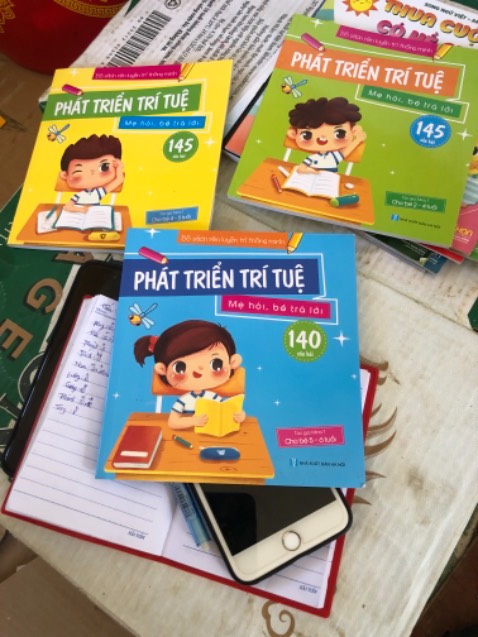 Nội dung dễ hiểu hình ảnh rõ nét bé rất thích đóng gói cận thận giao hàng nhanh