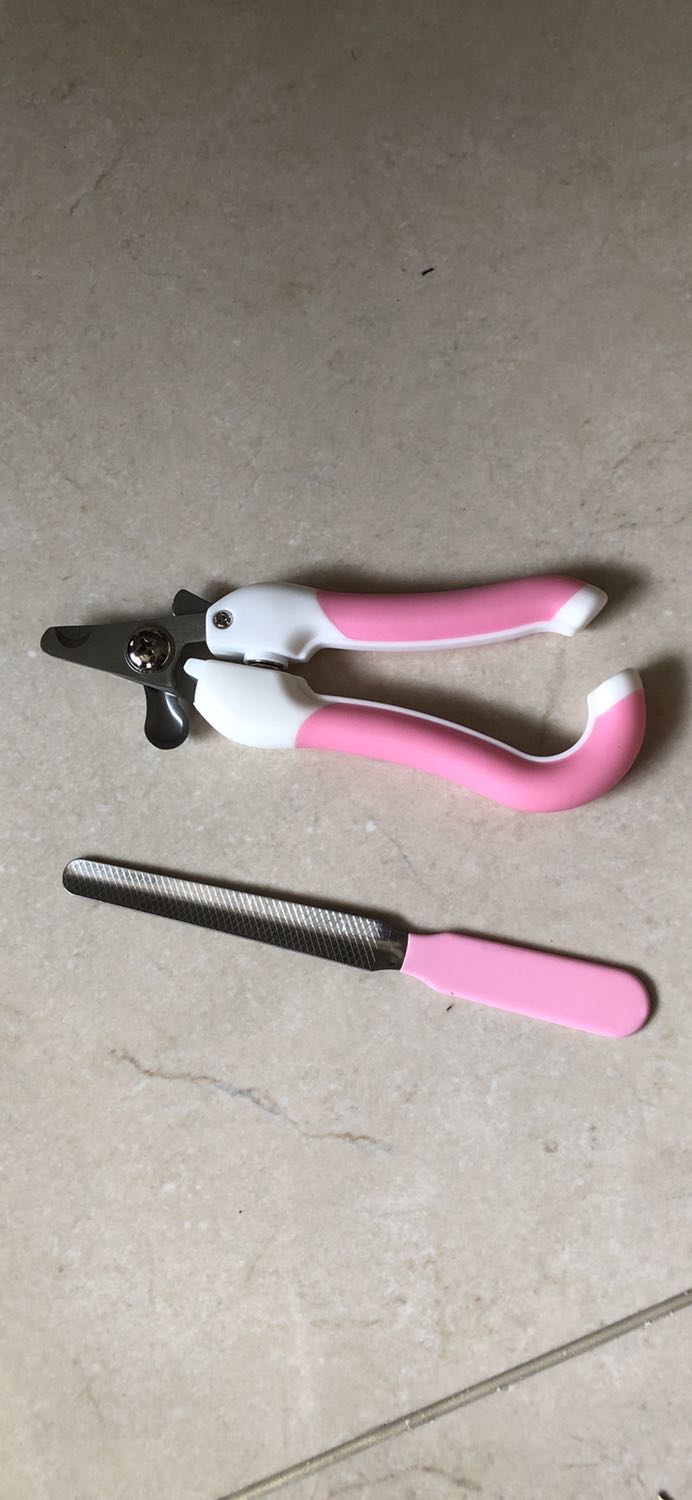 Giao hàng nhanh. Hàng trông đẹp phù hợp với giá tiền. Cắt thử thấy sắc. Nói chung là mua được