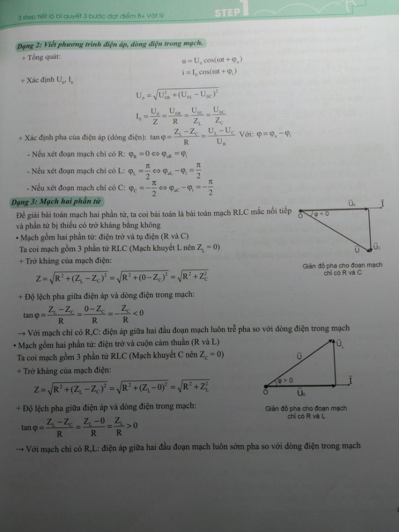 sách siêu xịn lun á, chia thành từng mức điểm số nên học k bị nản, in đẹp, thơm nữa. nói chung là rất đáng để các bạn đầu tư nha 🥰