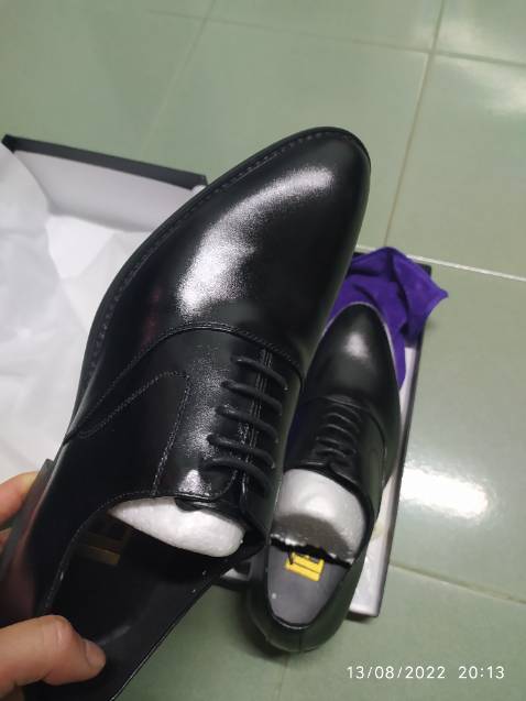 Giày đẹp, mang cũng êm chân, Shop còn tặng quà nữa.

Cảm ơn Shop và Tiki nhé!