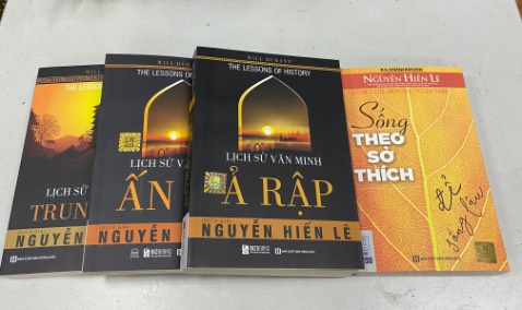 sách hay bổ ích, sách đẹp, in khá tốt, giấy ngà vàng đọc được lâu, m nhận được sách lành lặn ko bị quăn gãy, thank shop!