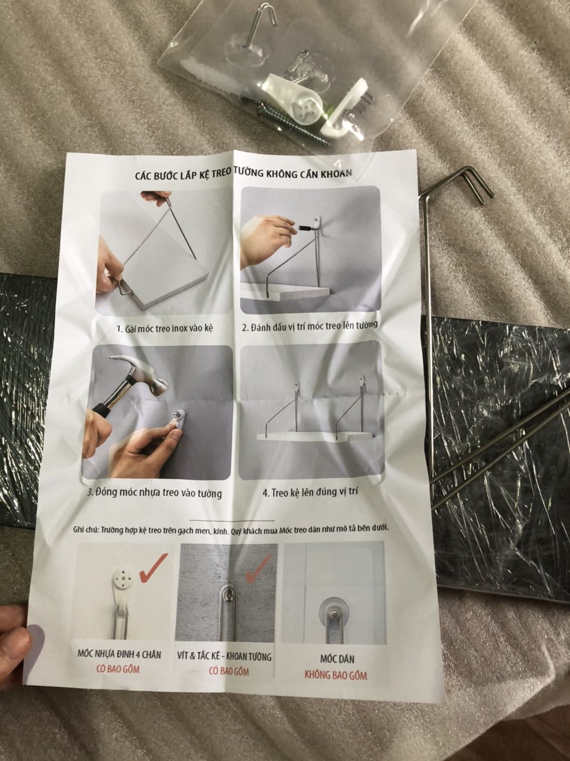 Trời ơi cực kỳ xuất sắc luôn shop ơi, đẹp không tưởng với mức giá quá hời, gỗ chắc chắn, màu sắc siêu đẹp, phải lên review cho shop ngay rồi mới lọ mọ đi đóng vào tường nè :D. Nhanh tay vào đặt thêm combo 3 size khác nhau nữa :P Trời ơi cực kỳ xuất sắc luôn shop ơi, đẹp không tưởng với mức giá quá hời, gỗ chắc chắn, màu sắc siêu đẹp, phải lên review cho shop ngay rồi mới lọ mọ đi đóng vào tường nè :D. Nhanh tay vào đặt thêm combo 3 size khác nhau nữa :P