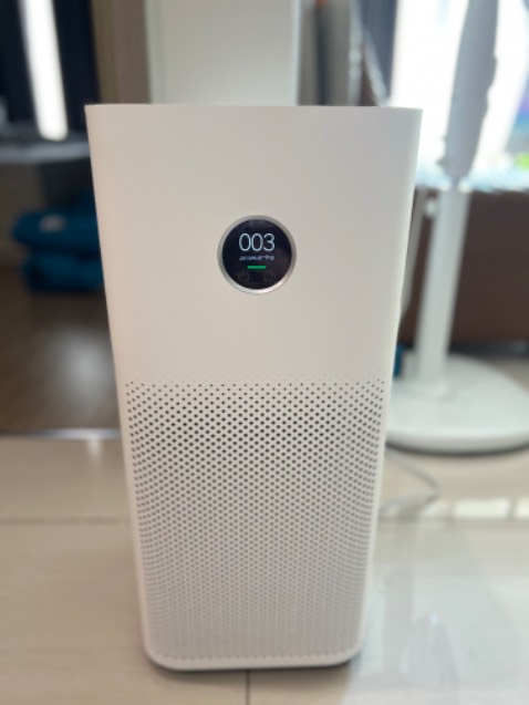 Máy dùng tốt, chaỵ êm, lọc dc bụi mịn, tạo ion và đo nhiệt độ chuẩn xác