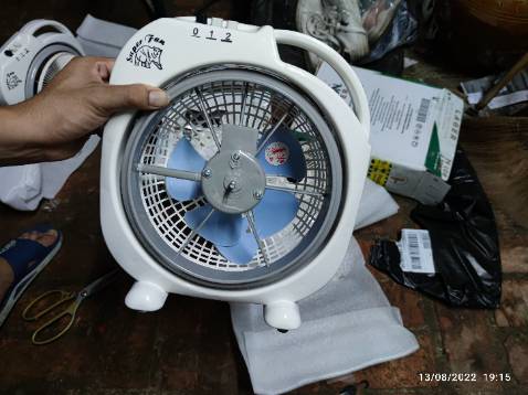 Săn đựoec sale giá rẻ. Nhựa bóng mịn đẹp. Hàng chất lượng ok. Đáng tiền