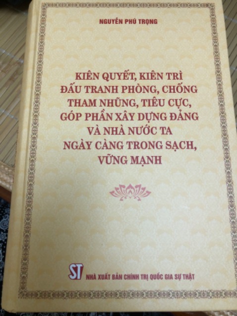 Giao hàng sớm trc 1ngày. Sách đc bọc kỹ càng. Sách rất mới, chất lượng in sắc nét. Rất đáng mua.