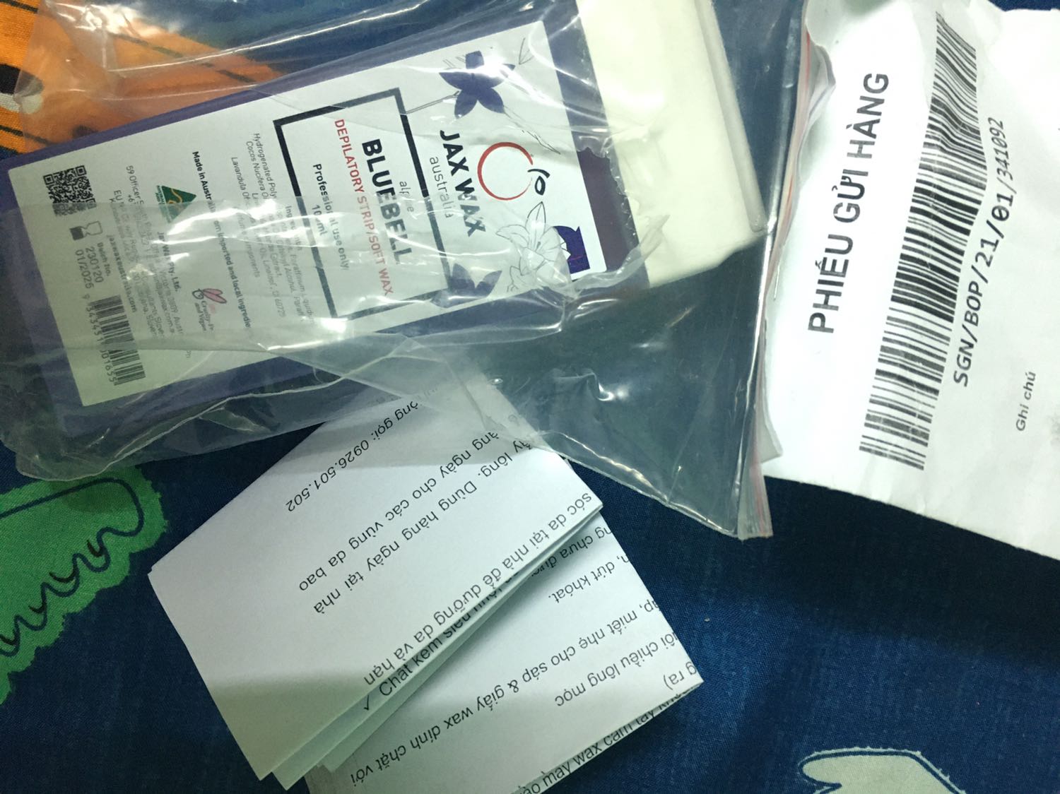 Chưa sử dụng nên không biết chất lượng như thế nào.
Mà khui thùng hàng ra là thấy cái bọc đựng chai lăn rách tè le như vậy rồi. Bộ bên nhà bán khui để bỏ 2 tờ hướng dẫn sử dụng vô chắc??? Khui kì thiệt. >”<
Sản phẩm thì không bị gì, nhưng cảm giác làm ăn đóng gói cẩu thả quá. 
Bị mất điểm với khách hàng.