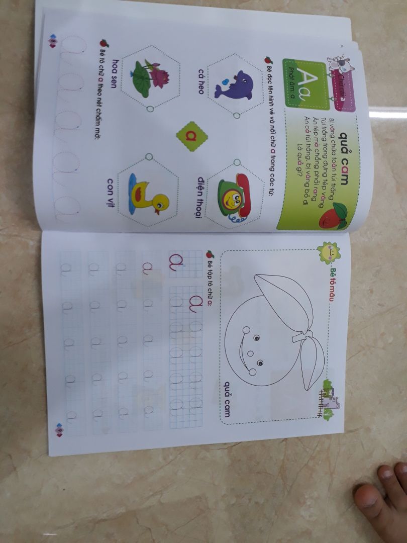 hình ảnh với màu sắc sinh động. có nhiều cỡ chữ để bé tập viết và tô màu nên bé rất thích