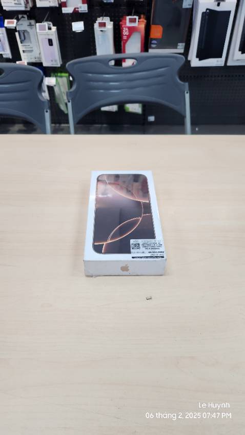 Camera chụp đẹp, độ phân giải cao, giao hàng nhanh.