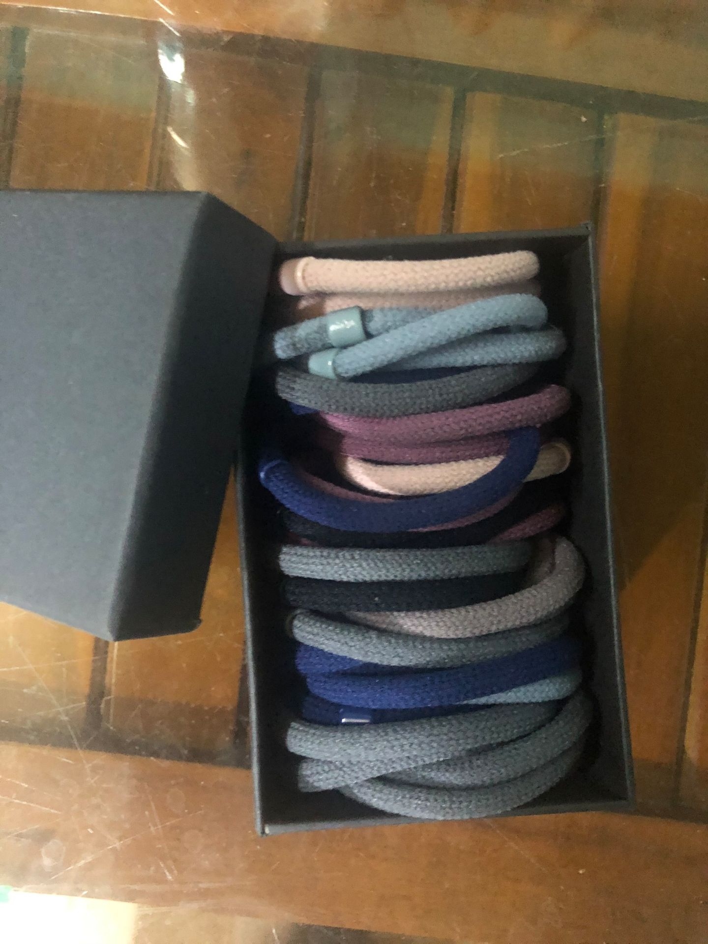 dây tốt, nét, chặt. chuẩn như hình, hộp sang trọng. Thanks shop