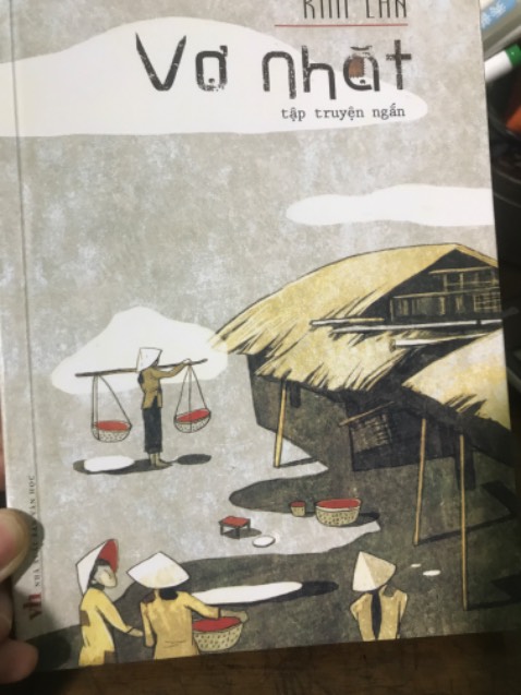 Đọc qua Làng của tác giả Kim Lân.Thế là mình tìm hiểu r mua thêm quyển này. Đọc qua Làng của tác giả Kim Lân.Thế là mình tìm hiểu r mua thêm quyển này.