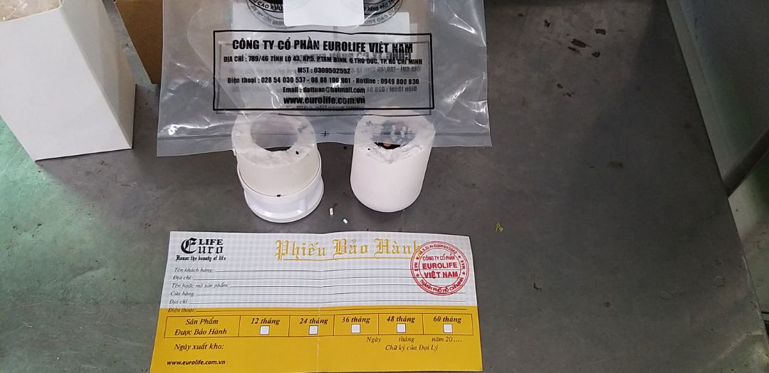 * Giao hàng nhanh, đóng gói kỹ
* Chất lượng sản phẩm quá tệ, vừa lắp vào thì gãy đôi.
* Cảm giác như bị *** đảo
* Mọi người cân nhắc khi quyết định mua  hàng này