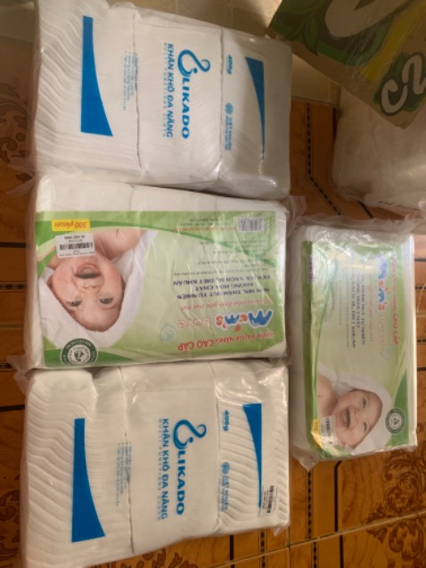 Shop treo đầu dê bán thịt ***. Ghi là 4 gói likado nhưng giao hàng 2 gói likado còn lại 2 gói của hãng khác. Giao hàng chậm. Mn nên lưu ý khi mua đồ của shop này