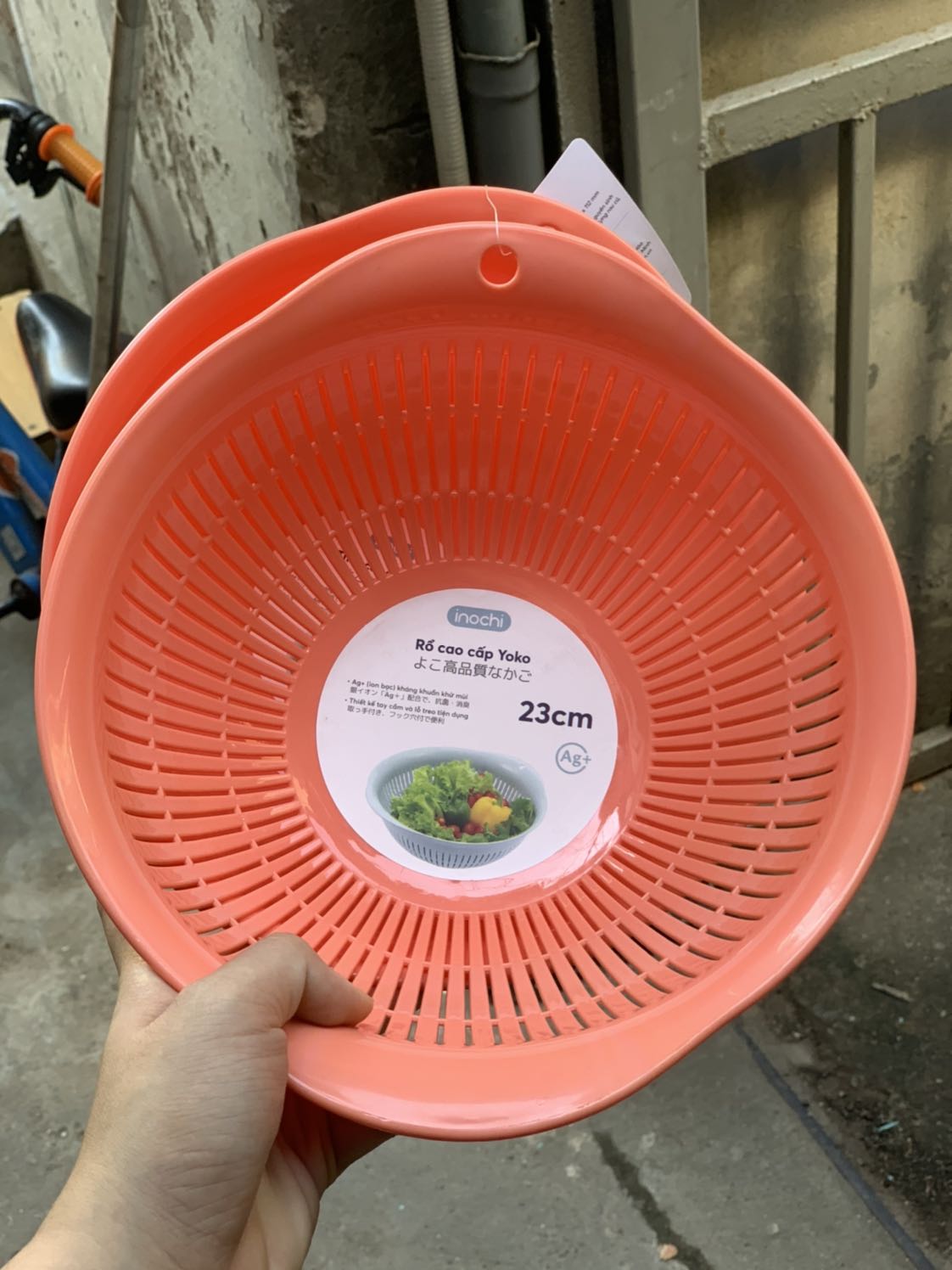 Màu cam hồng này thì miễn chê rồi, suze 23 này nhỏ xinh trông rất hay ho, mình rất hài lòng về dòng sản phẩm này