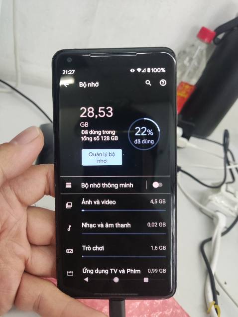 Sản phẩm to hơn tưởng tượng.con trai rất thích chơi với quả bóng cả ngày.chất liệu dày dặn.cao su mới dùng hơi hôi.một vài ngày là hêt mùi sẽ an toàn hơn khi sd cao su k có mùi
