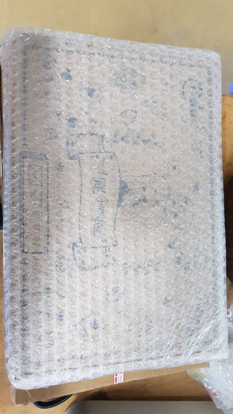 giao hàng đúng hẹn
sp đẹp, đường may túi nhung kĩ
đóng gói ok