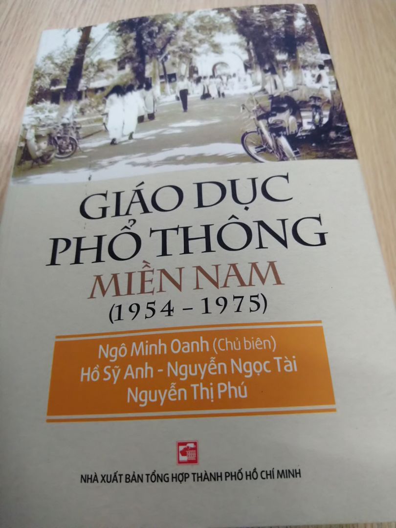 rất hay nên tặng các vị hiểu trưởng, giáo viên, phụ huynh, đặc biệt là Phùng Xuân Nhạ để bộ trưởng có thêm nhiều phương pháp cải cách giáo dục đất nước.