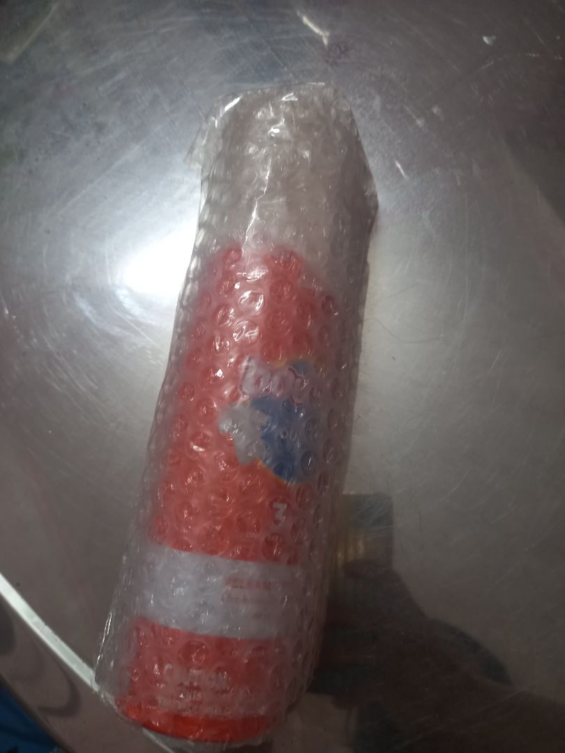 Độ làm phẳng rất ít ko quá nhiều nhưng bù lại có mùi thơm dễ chịu lên quần áo có mùi rất thích. Giao hàng đúng mẫu, đóng gói cẩn thận.