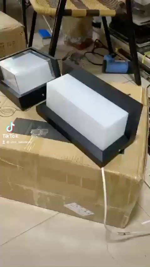 Đèn ok nhé. Đóng gói kĩ