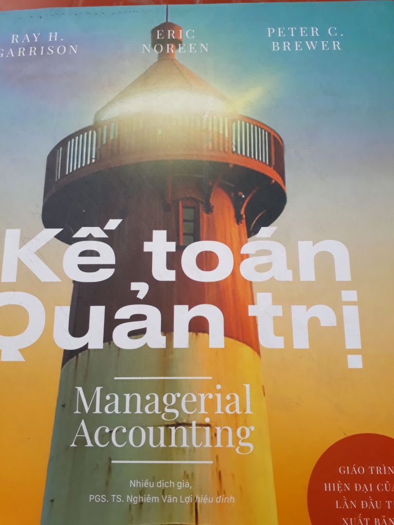 Sách ko bọc, bìa lem, bụi, bẩn, bị gãy gáy sách, mép quăn. Thật sự không hài lòng với việc mua sách chuyên ngành
 mà giống như mua sách cũ, ko thấy sự tôn trọng người đọc, người sử dụng sách.