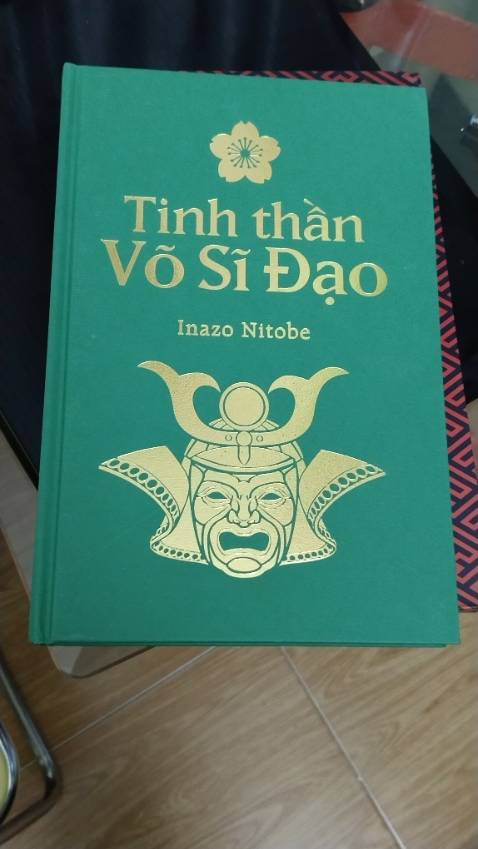 Sách hay, vỏ bọc cứng dày in màu đẹp. Về sớm hơn dự kiến