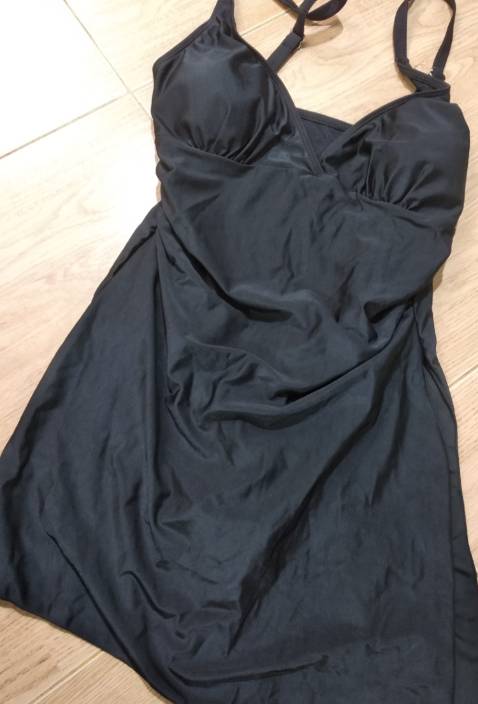 đẹp hơn mô tả ạ, mình thích bộ màu đen, chất vải mịn và đẹp. giá tốt - giao hàng nhanh lắm. thanks