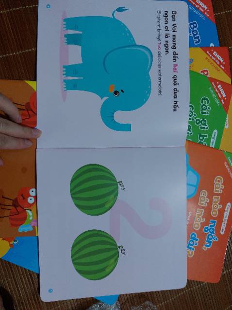 Hình vẽ đẹp sắc nét, đóng gói bọc cẩn thận. Bé nhà mình rất thích