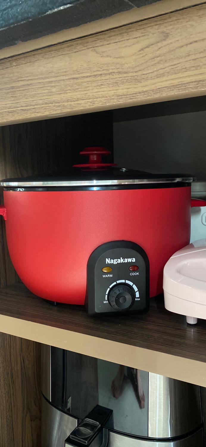 Nhiệt đều đáy nồi nên có thể nấu.chiên.xào đc. Khá nhanh. Vỏ ngoài bằng kim loại. Chống dính ok. Hình thức đẹp. Giá hợp lý !