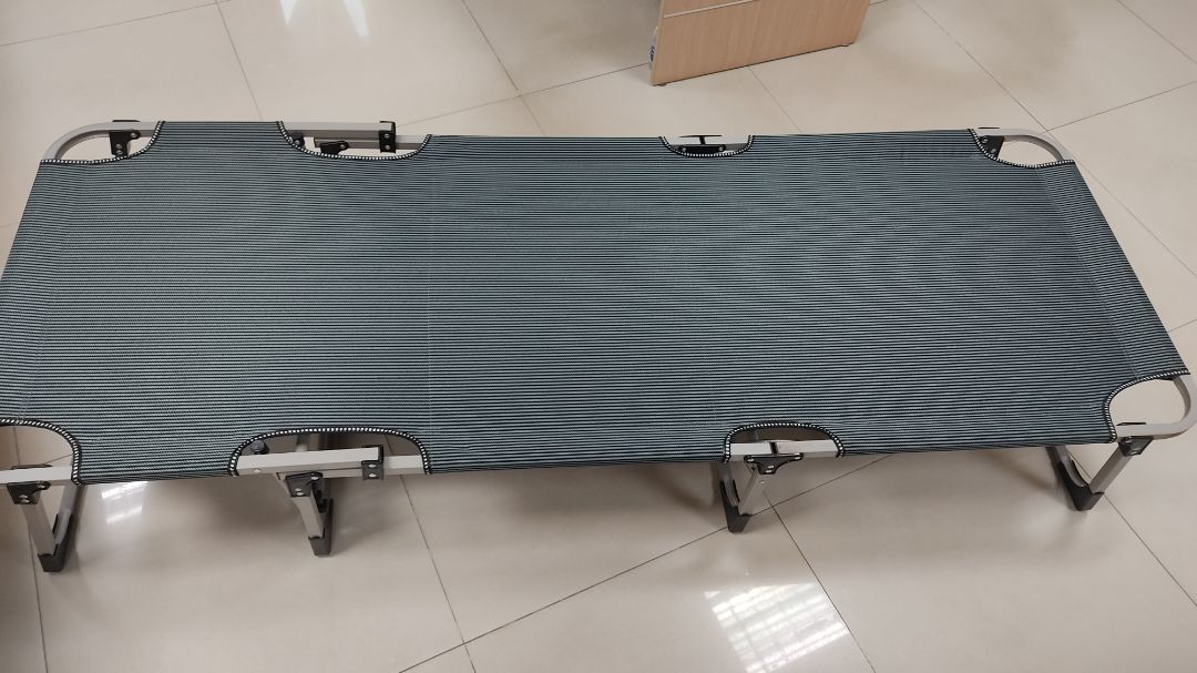 giao hàng rất nhanh nhưng mua 2 sản phẩm đều bị hiện tượng gỉ ố vàng ở khung, không biết có cho đổi trả không