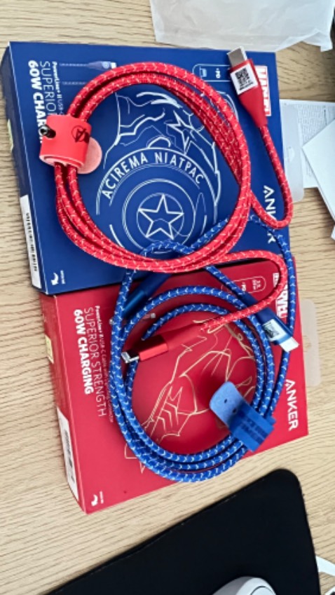 Mình mua 2 mù xanh & đỏ. 
Hàng tốt miễn chê. 
Đóng gói cẩn thận. 
Bao bì sp đẹp (hơi bị lãng phí)