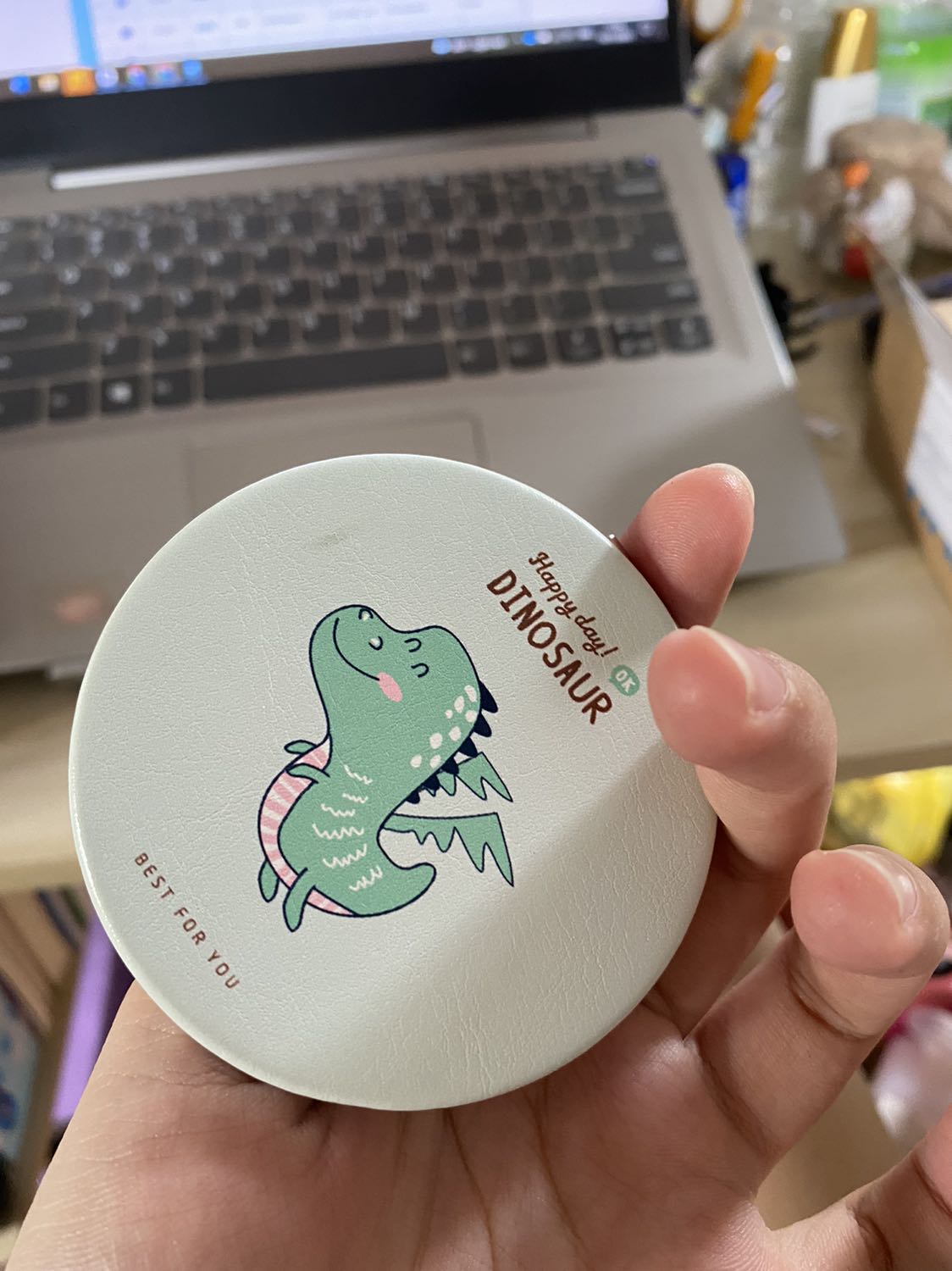 Màu xinh xắn, giao hàng rất nhanh, giá ổn áp, bản lề chắc chắn, sẽ dùng được lâu nếu giữ kĩ