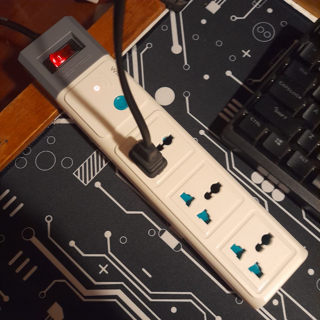 Kết nối ổn định, giá tốt.
Không nối được google home do app, và chỉ có thể tắt mở cả 3 lỗ cắm cùng 1 lúc