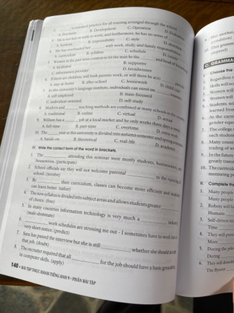 Sách hay bài tập phong phú