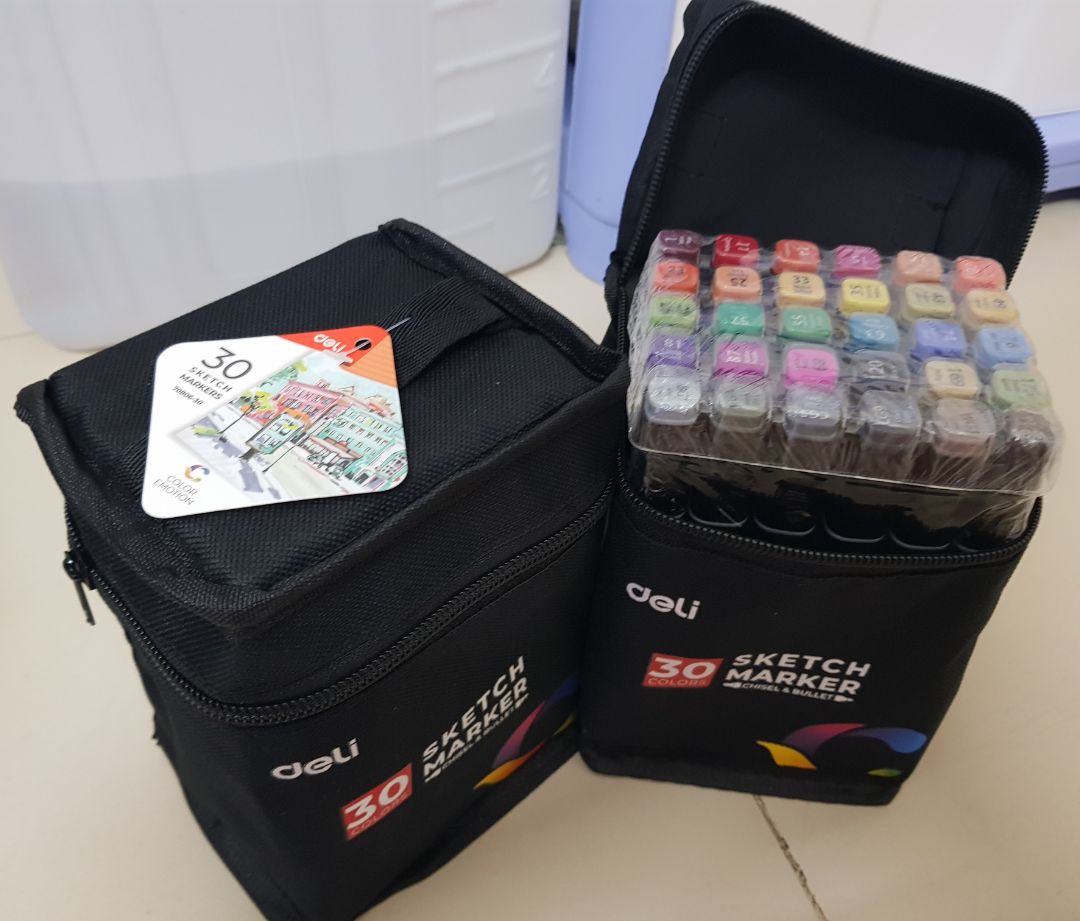 Màu bút rất đẹp, tươi. Lớp ngoài sang trọng chác chắn mà giá rẻ.
Chất lượng sản phẩm tuyệt vời. Đóng gói sản phẩm rất đẹp và chắc chắn. Rất đáng tiền. Thời gian giao hàng rất nhanh