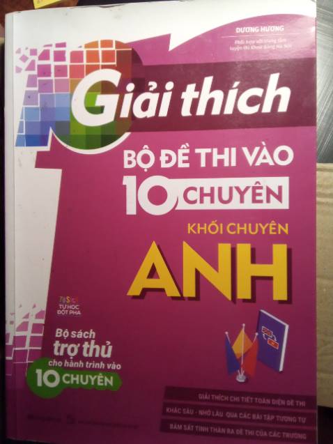 Giao hàng siêu nhanh, mình mới đặt hôm trước hôm sau nhận hàng luôn. Vì giao nhanh nên sách mới nguyên không bị móp méo. Bìa siêu đẹp luôn, mình ngắm từ sáng đến h chưa chán. MÌnh chưa đọc sách nên chưa có nx gì về ND, sẽ gửi feedback sau.