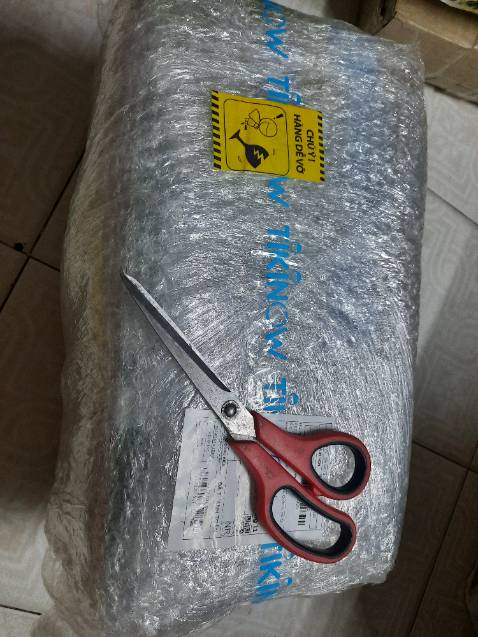 Mua sale 1111 giá cả phải chăng dù ship còn khá cao, giao nhanh trong ngày, bên Tiki đóng gói hàng cẩn thận chu đáo, sản phẩm đến tay ko bị hư hao gì.  Sữa hơi ngọt tí, nếu ra sp ít đường càng tốt.