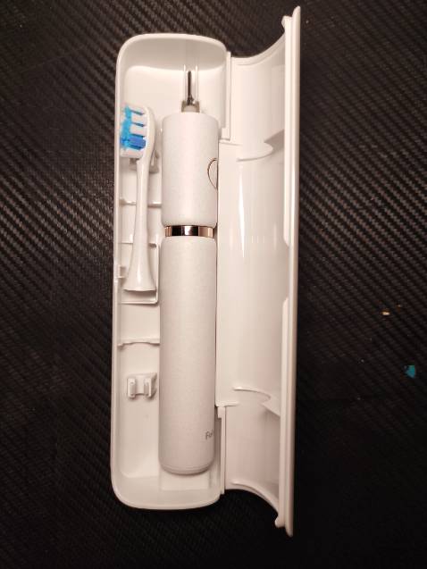 Cảm giác đánh sạch hơn bình thường, an tâm về thời gian chuẩn theo khuyến cáo của nha sĩ. Shop giao thiếu nắp đậy bàn chải, tuy nhiên ko đáng kể, shop cố gắng giao cho khách hàng khác đầy đủ hơn. Thời gian giao hàng nhanh.