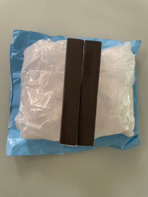 Mình đã nhận được hàng nhé, giao nhanh, đóng gói rất cẩn thận, sản phẩm còn nguyên vẹn, mùi hương nhẹ nhàng, rất thích ahhh 👍