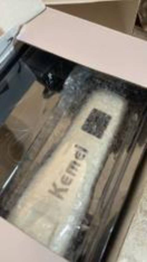 Hàng giao nhanh, hàng nhận như hình, máy cắt khoẻ ,êm, cầm chắc tay, giá cả hợp lý. Shop đóng gói rất cẩn thận, giao đủ đồ