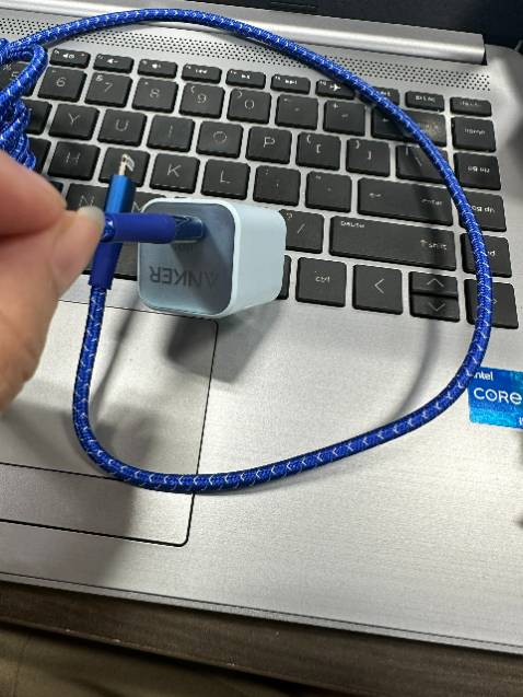 Sản phẩm sạc nhanh như mô tả, quá là tuyệt vời.
Tiki đóng gói cẩn thận
Mình rất thích màu xanh pastel này 
10 điểmmmm