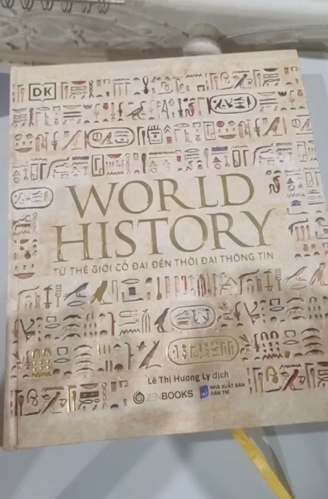 Đóng gói cẩn thận, sách đẹp, bìa cứng nhũ. Nói chung rất ưng. Mua dc lúc giảm giá hơn 300k