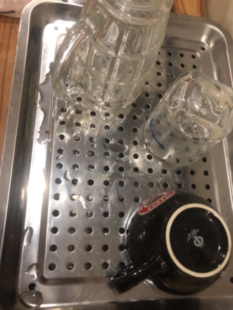 Sp đẹp, nhưng k biết có phải inox thật không mà rất nhẹ, 1 điểm trừ nữa là luôn có nước đọng trên mặt khay