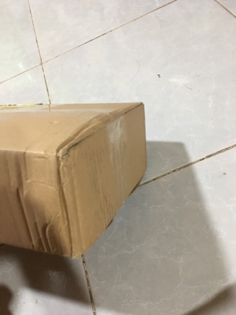 Đã nhận đủ hàng và đúng sản phẩm đã đặt . Thời gian giao hàng nhanh . Shop phản hồi thông tin sản phẩm rất nhanh . Đóng gói sản phẩm rất chắc chắn . Chất lượng sản phẩm thì thời gian sử dụng sẽ có câu trả lời chính xác . Sẽ ủng hộ shop nữa . Chúc shop một ngày tốt lành và nhiều may mắn .