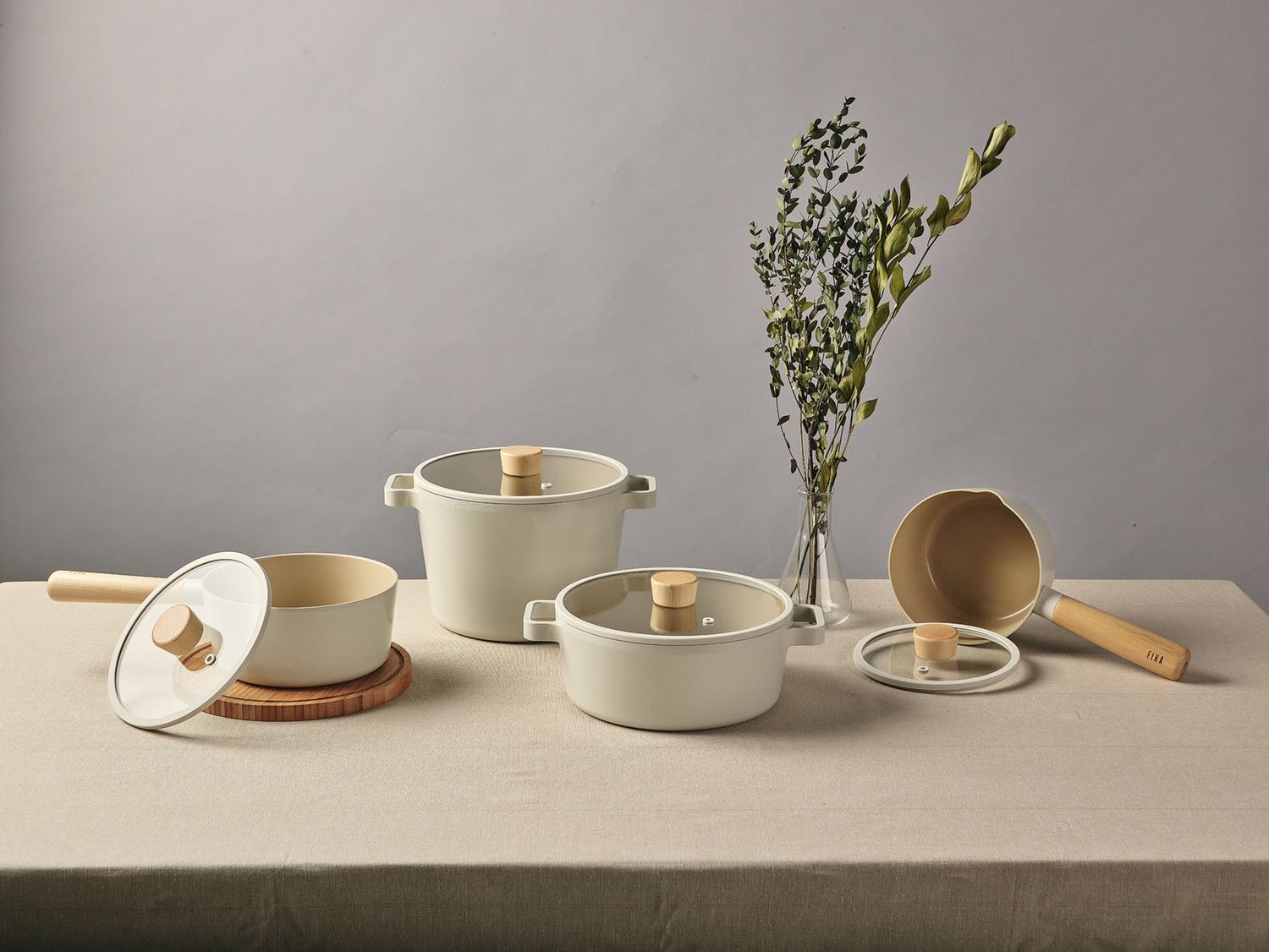 Mình rất muốn mua từ trước rồi, do dịch nên chờ hơi lâu nhưng đáng để chờ 
Đóng gói rất cẩn thận, đúng họp chính hãng