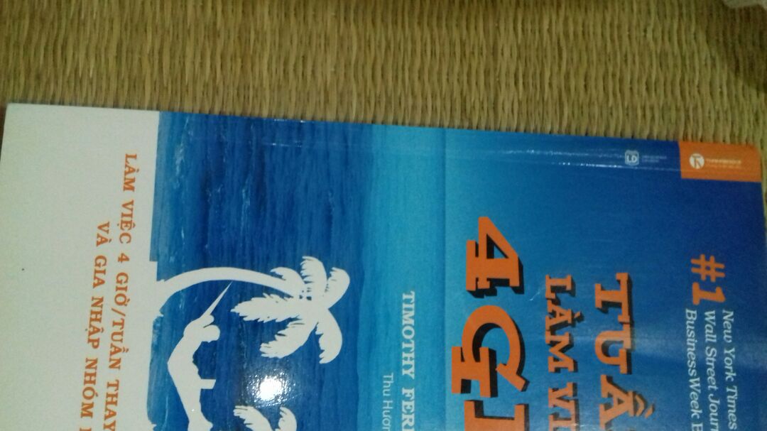 Sách mới nhận được nhưng bìa xước rất nhiều, sách bị bẩn một ít,  bìa sách bị gập nhìn rất mất thẫm mỹ, bìa sách trước bị gẫy nếp mặc dù chưa đọc. Đặt hộ bạn mà chất lượng thẩm mỹ quá kém.
