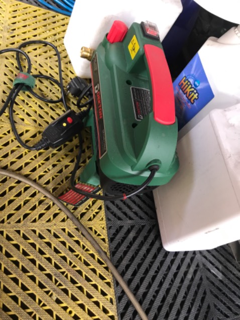 Máy sử dụng được vài lần xịt cái im ru luôn,ko hiểu bị gi